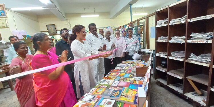 Gandhi Nagar library celebrates World Book Day