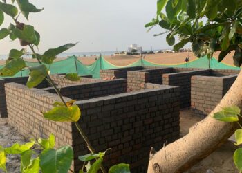 Besant Nagar residents oppose building a toilet on the beach