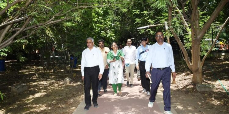 GCC and Chief Secretary impressed by NGO Nizhal