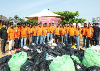 Beach cleanup on Madras Day