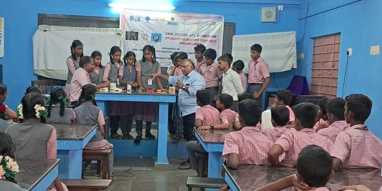Beach cleanup on Madras Day