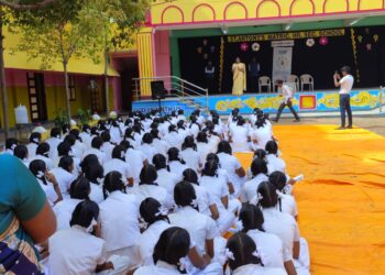 Beach cleanup on Madras Day