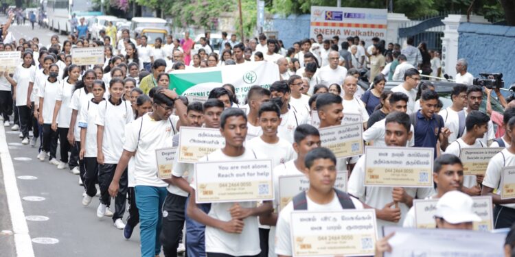 Winners of Quiz, bag expensive prizes