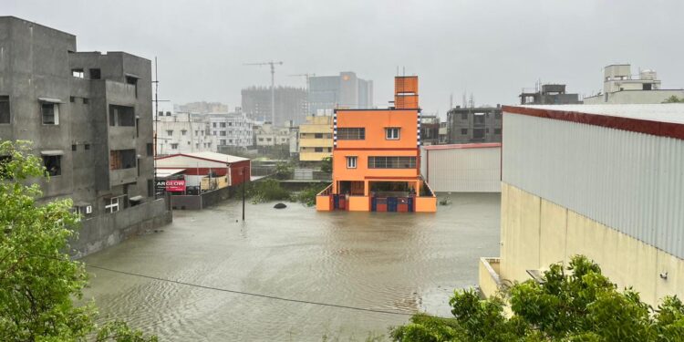 Cyclone Michaung Aftermath: Residents Transform into Volunteers
