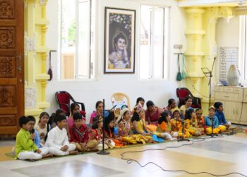 Cultural programme by Balavihar children