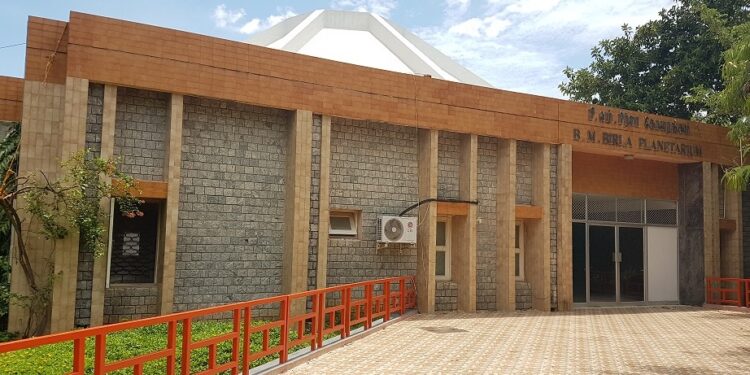 Summer camps at Tamilnadu Science and Technology Centre