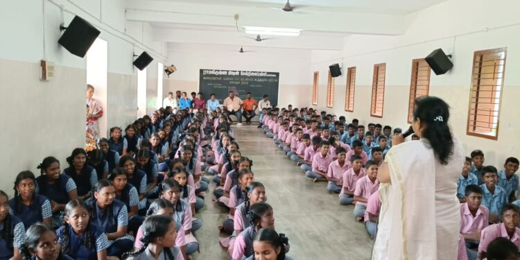 VHS sensitises school children about drug abuse