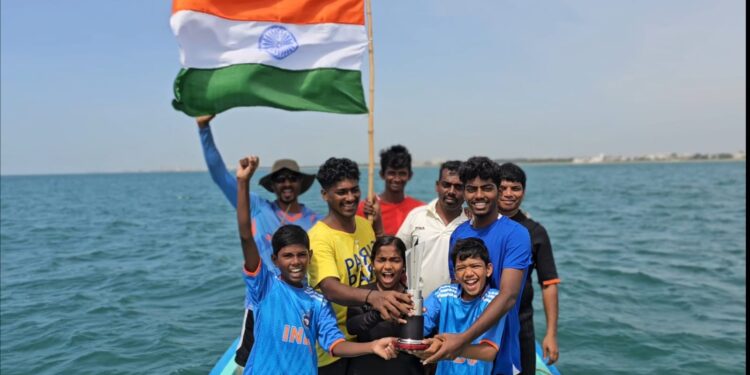 Spectacular Celebration of India’s T20 World Cup Win: Scuba Diver plays underwater cricket at Chennai ECR Beach