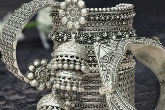 Shop for Handloom and handicraft products in Chennai’s Santhe