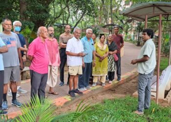 Nizhal conducts Tree Walk at Indira Nagar Park