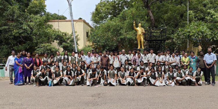 An insightful visit to the Food Corporation of India