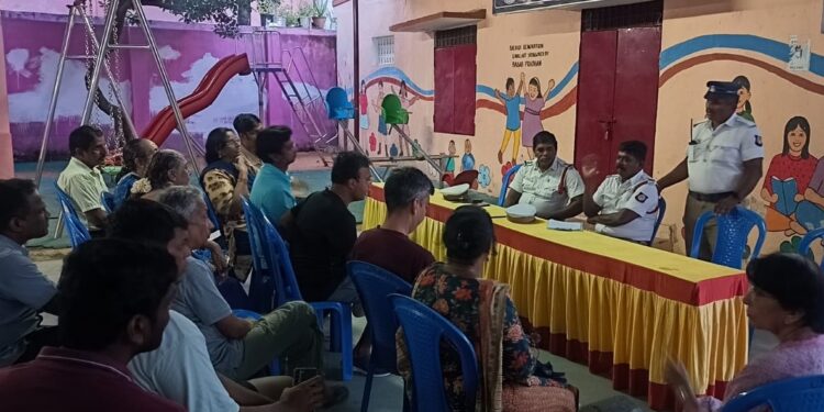 Thiruvanmiyur residents put forth grievances to traffic police