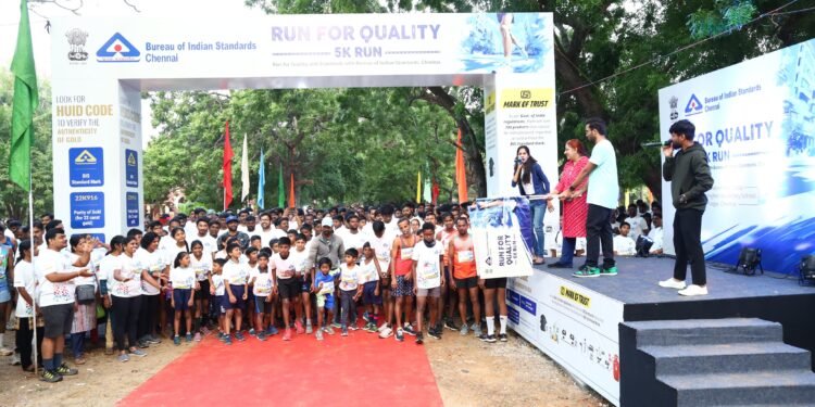 BIS conducts Manak Mahotsav run