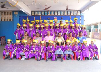 UKG students graduate at Manuelmony School