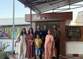 Round Table and Ladies Circle donate ACs to Home