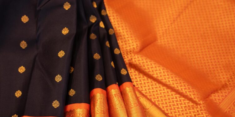 Exciting summer sale at Meshira