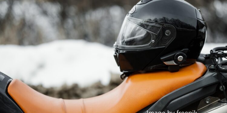 Government Urges Use of BIS Certified Helmets for Two-Wheeler Safety