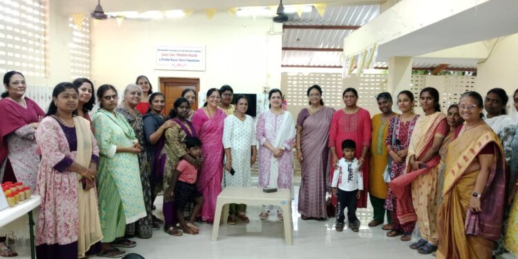 Mangayarkarasi Magalir Mandram Hosts Jumble Sale with a Green Message