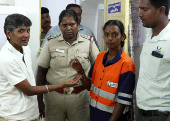 Urbaser Sumeet Worker Finds and Returns Lost Gold Chain at Marundeeswarar Temple