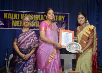 Young Harikatha Artist Varsha Bhuvaneswari Receives Kalki Award